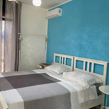 Brezza Del Mare Bed & Breakfast