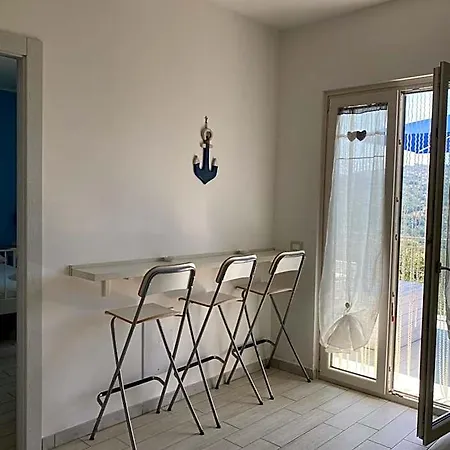 Oda ve Kahvaltı Brezza Del Mare 4*